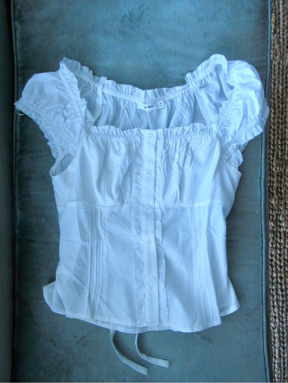 NWOT Mod Ref White Ruffle-Trim Button Front Blouse